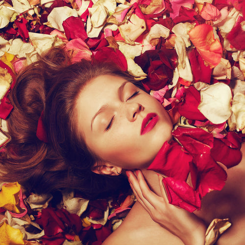 Experts Explain the Incredible Benefits of Rose-Hip Oil for Skin